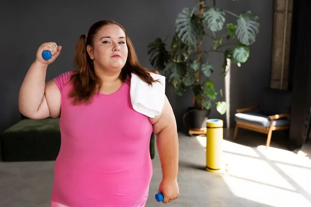 Woman in a pink workout outfit lifting small dumbbells.